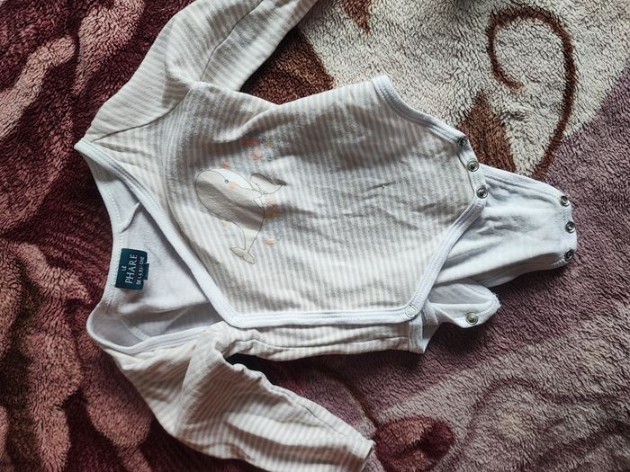 Body et le phare de la baleine 9 mois - photo numéro 2