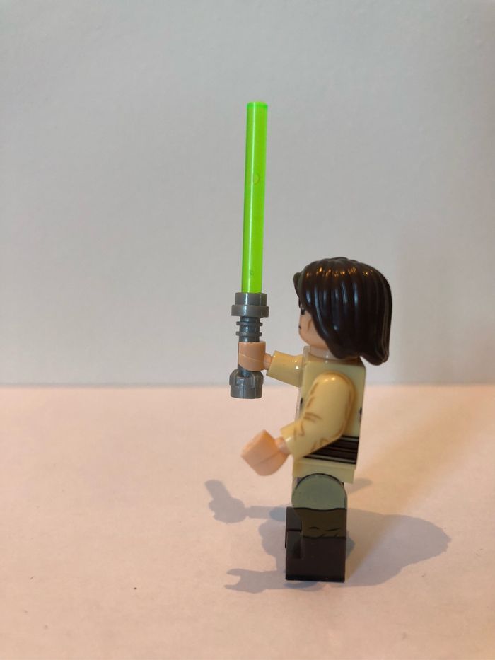 Figurine type lego Jedi Qui Gon. Star Wars - photo numéro 2