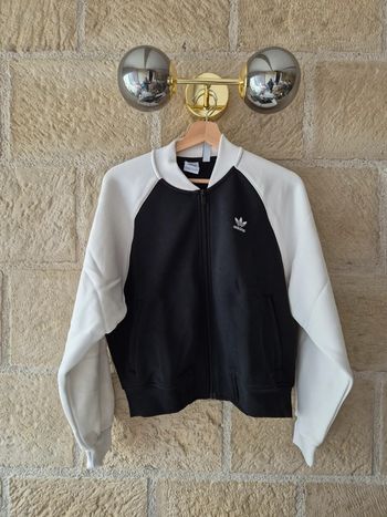 Veste adidas blanche et noire