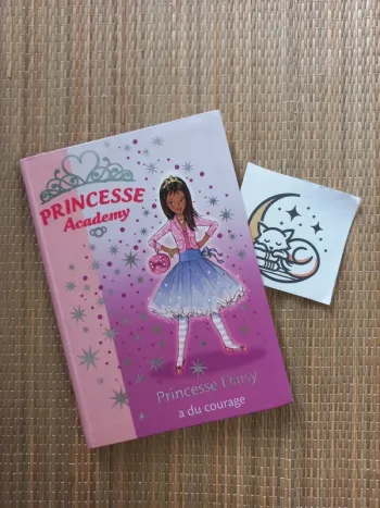 Bibliothèque rose - Princesse academy tome 3 Princesse Daisy à du courage