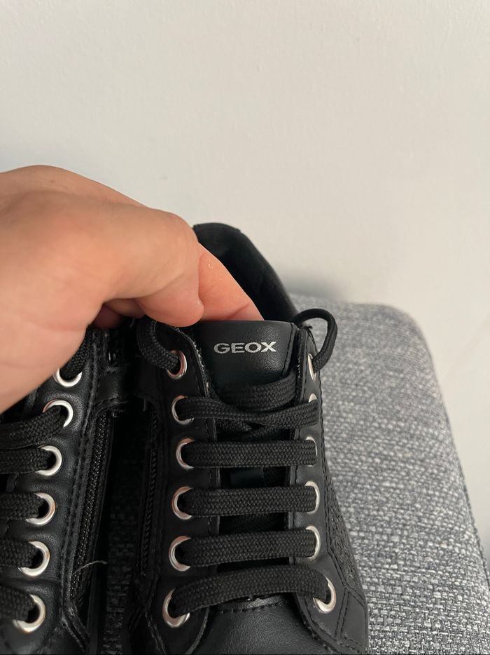 Baskets / Chaussures Geox Taille 30 - photo numéro 3