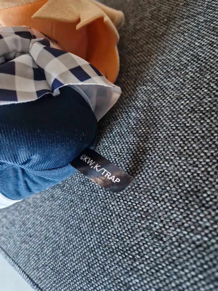 poupée collection Tokyo Revengers HugHug Plush Mikey Manjiro Sano Taito H20cm 7.9 Anime JP. - photo numéro 2