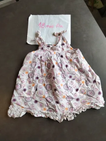 Robe bretelles poches coeur