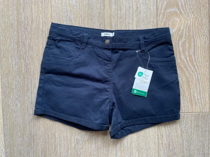 Short femme bleu marine
