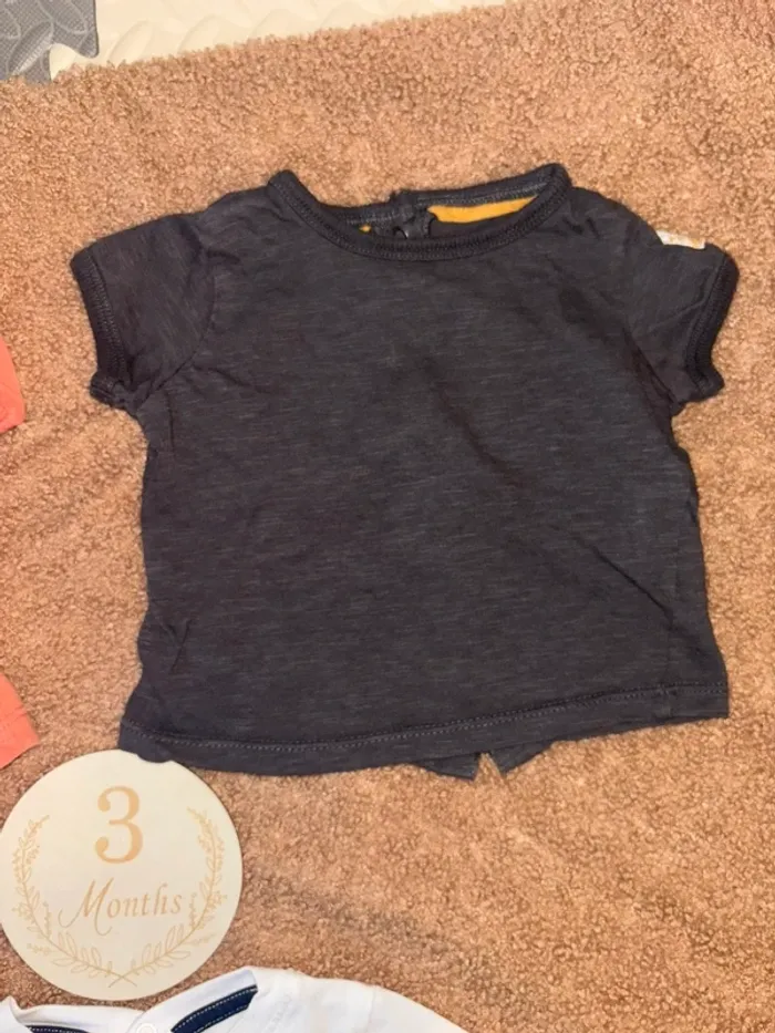 Lot/ensemble de 2 tee shirts manches courtes 3 mois - photo numéro 6