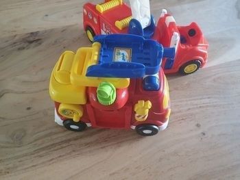 Grand fomat tut tut bolide /2 camions de pompiers