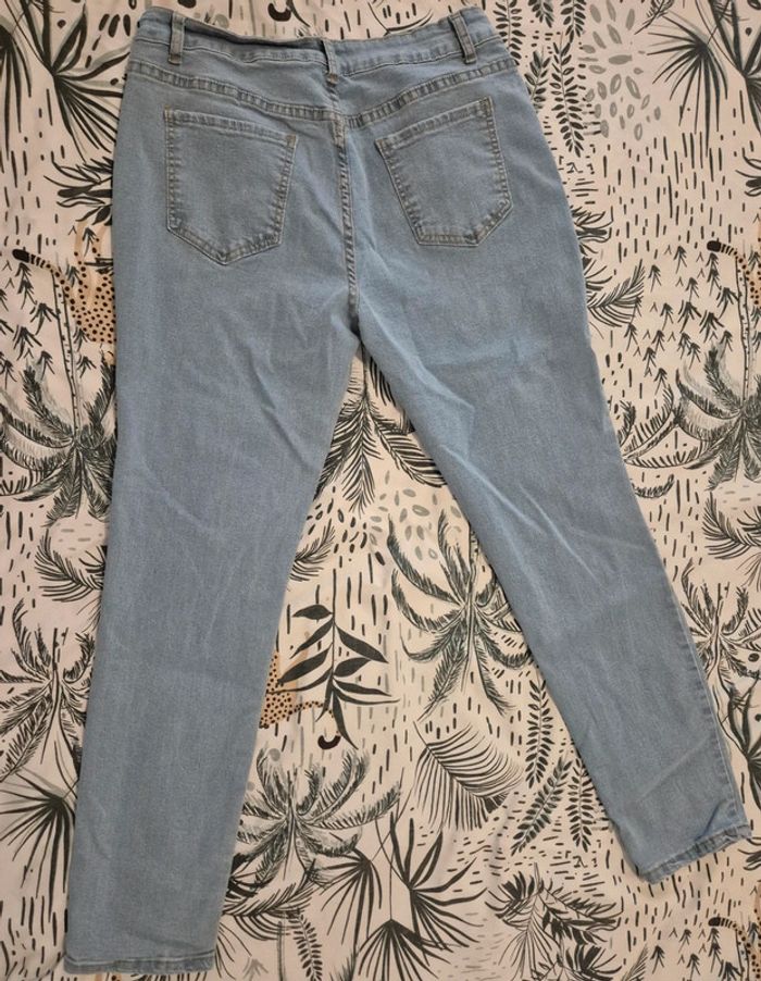 Jean neuf - photo numéro 3