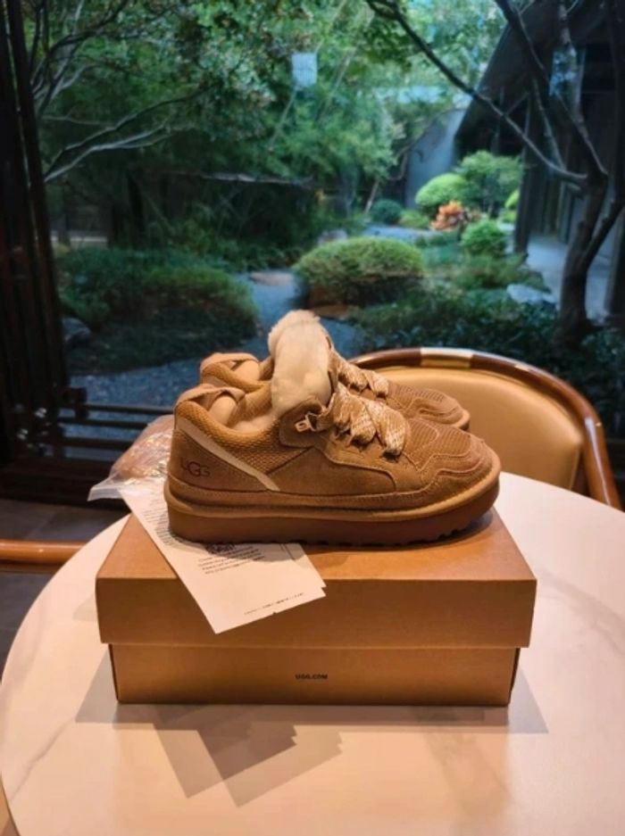 Bottes de neige UGG, pointure 38 - photo numéro 4