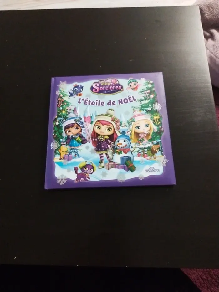 Livre les minis sorcières - l'étoile de Noël