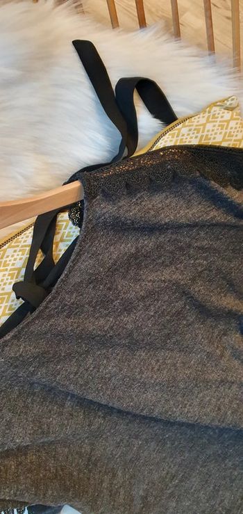 Top blousé avec dentelle Kiabi - taille XS