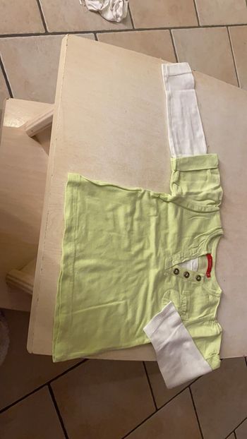 T-shirt manches longues vert et blanc