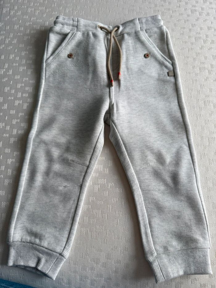 Jogging OKAIDI 23 mois neuf