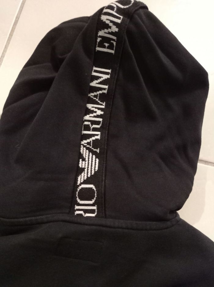 Veste Armani 12ans - photo numéro 2