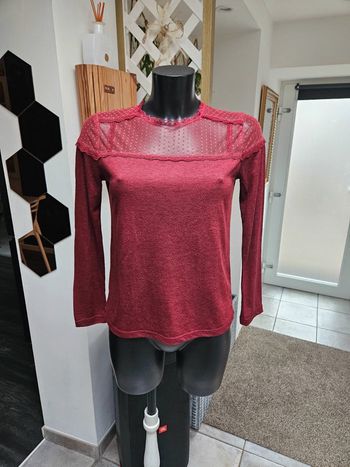 Blouse manches longues dentelle taille M
