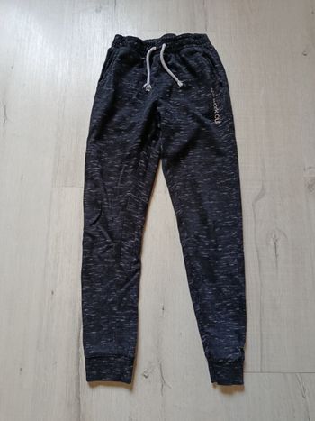 Bas de jogging marque Kiabi taille 10 ans