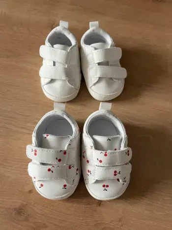 Lot 2 paires de chaussons 0-3 mois