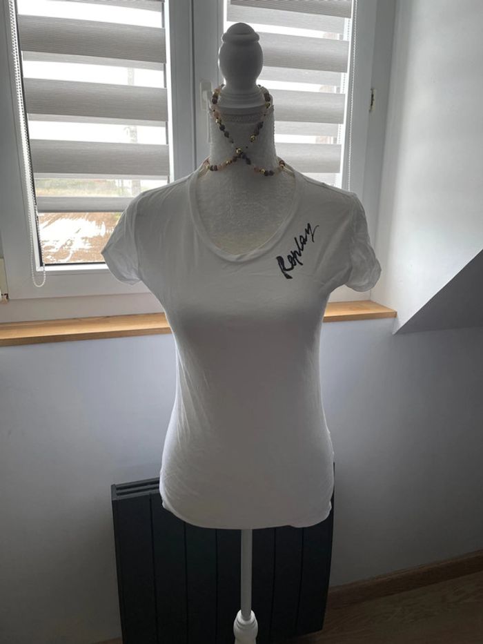 Tee shirt