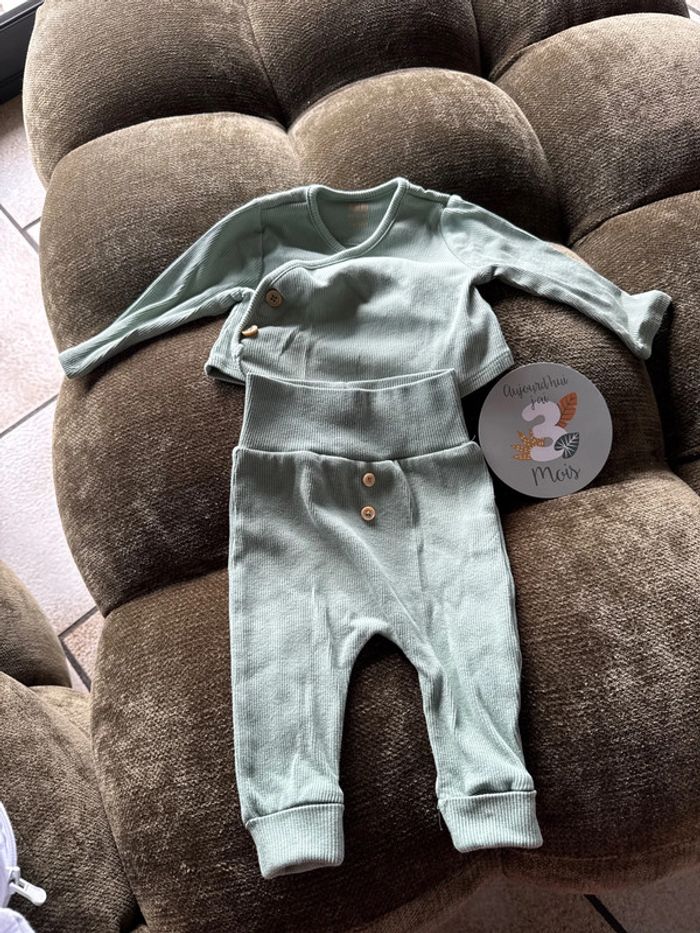 Ensemble tape à l œil
