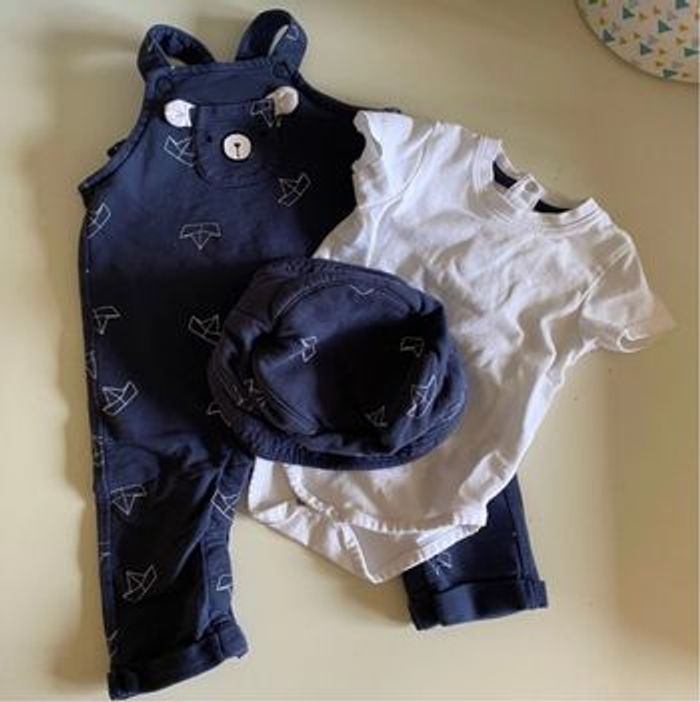 Ensemble salopette + body t-shirt 9 mois