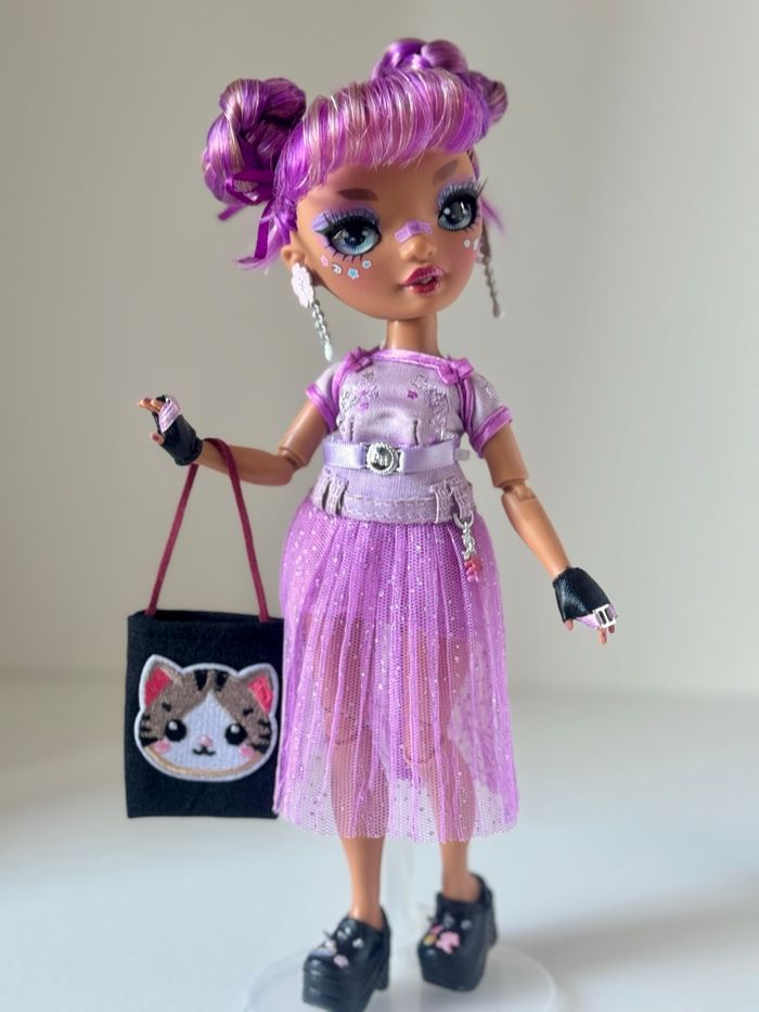 Lila Rainbow High - photo numéro 3