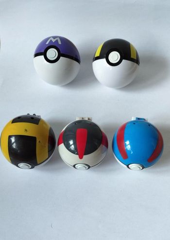 Lot de 5 Pokeball plastique