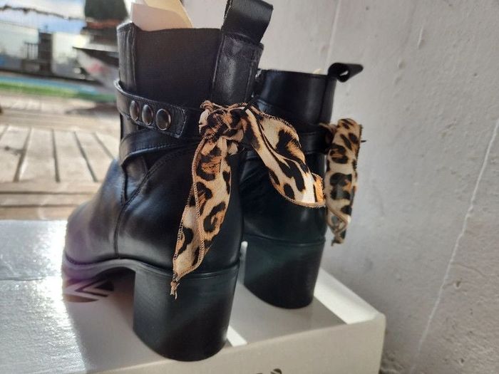 Bottines cuir 36 Goostep foulard léopard