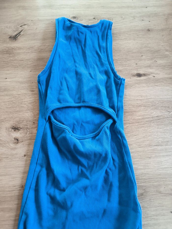 Robe près du corps - photo numéro 2
