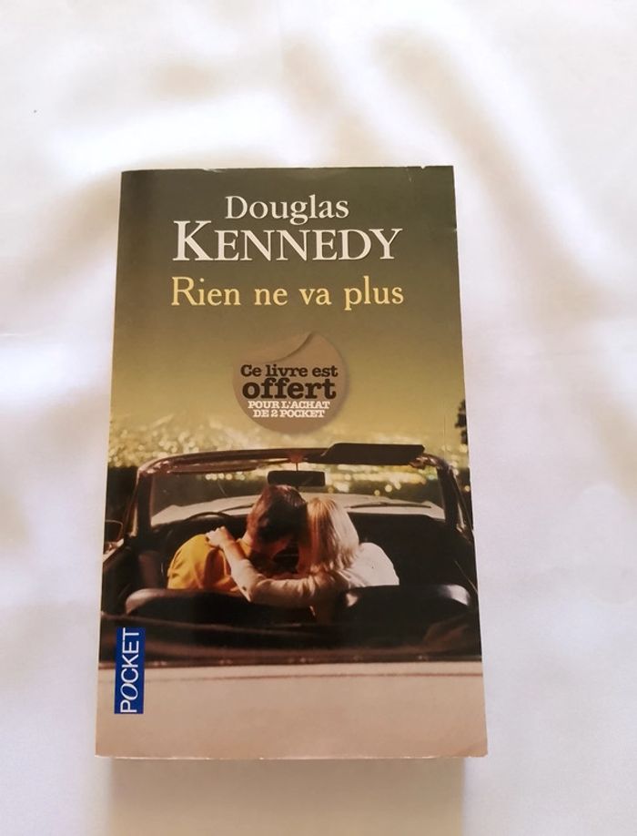 Livre de poche Orgueilleuse. - photo numéro 5