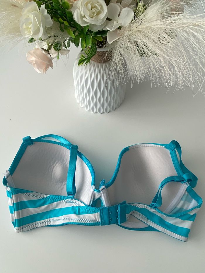 Soutien-gorge - photo numéro 3