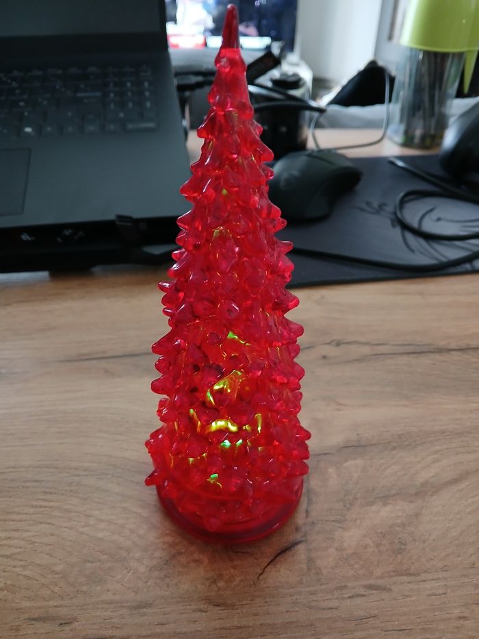 DECORATION DE NOEL SAPIN ROUGE LUMINEUX