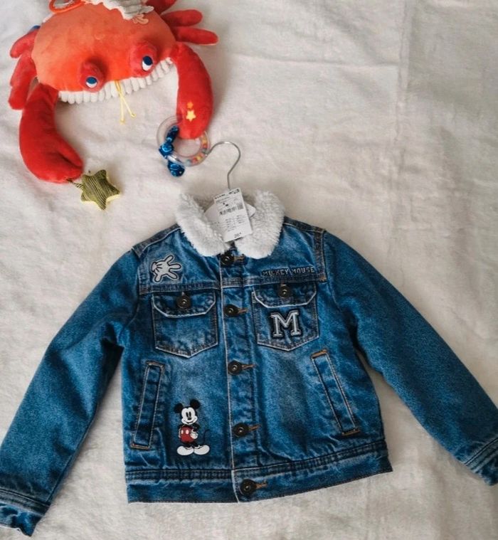 Blouson en Jean Mickey Taille 4 ans neuf avec étiquette
