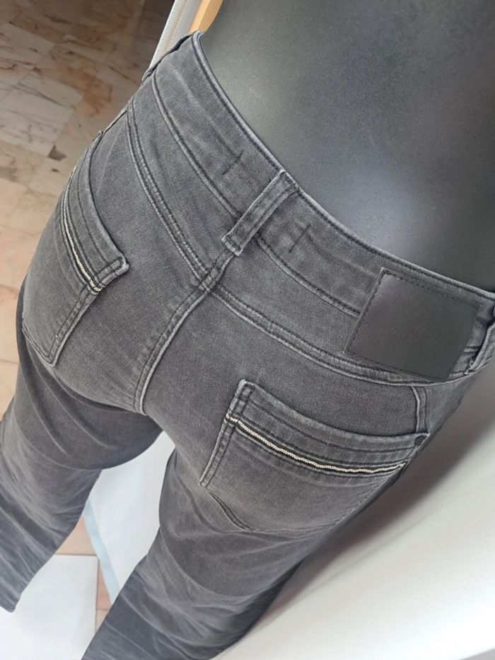 One step jean T.36 en tbe - photo numéro 9