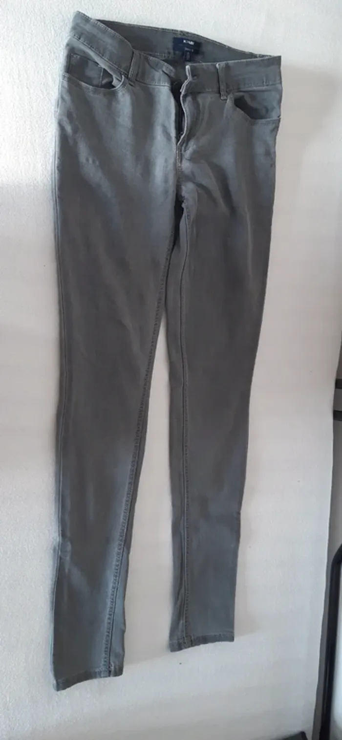 Jean gris skinny fit - Kiabi - taille 36