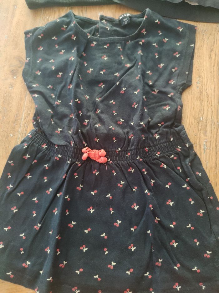 Lot 6 robes Kiabi 18 mois - photo numéro 4