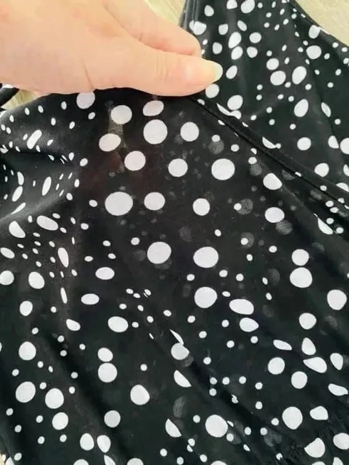 Bien lire 🙏 robe longue femme été 36/38 noir et blanc - photo numéro 4