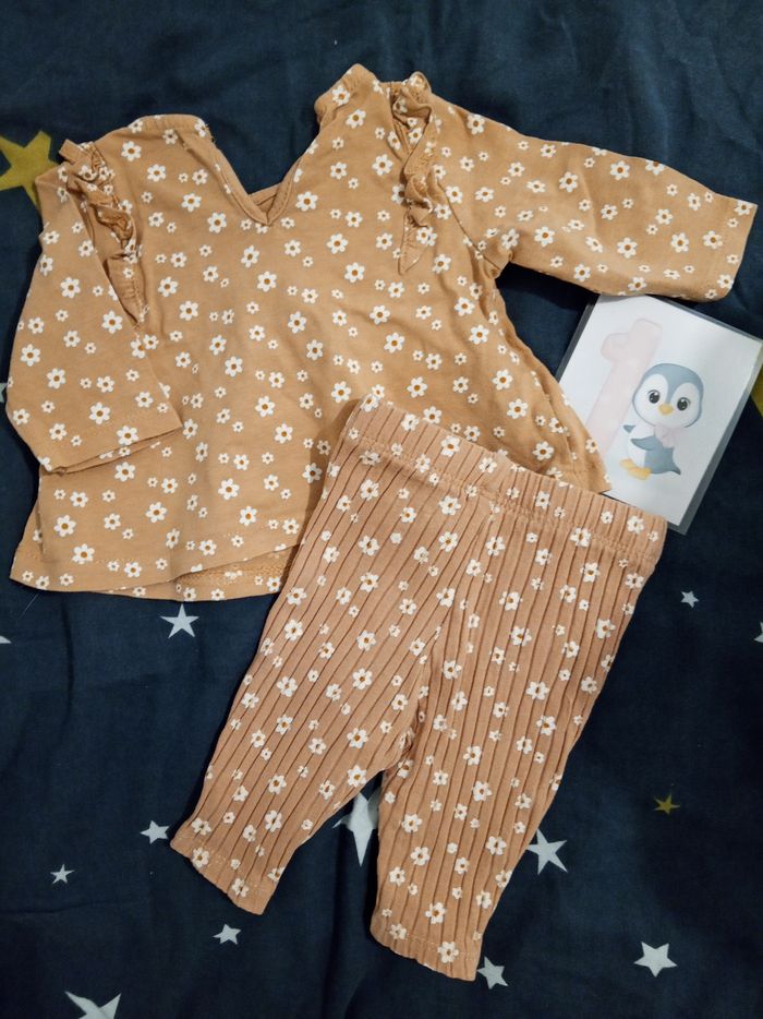 Ensemble fleuris _ 1 mois - photo numéro 2