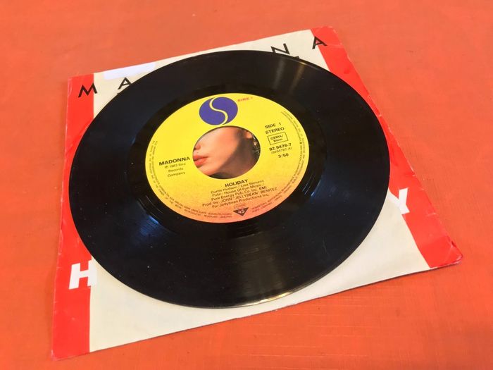 Vinyle 45 tours Madonna Holiday (1983) SIRE 9294787N - photo numéro 4