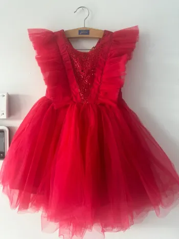 Robe créateur tape à l’œil