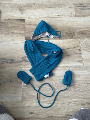 Ensemble bonnet - écharpe - gants