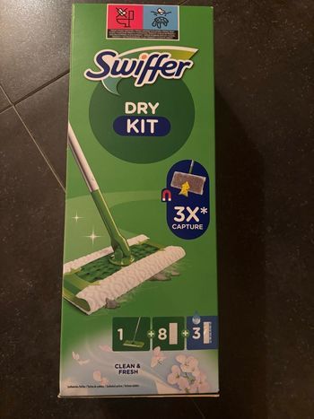 Balai Swiffer neuf