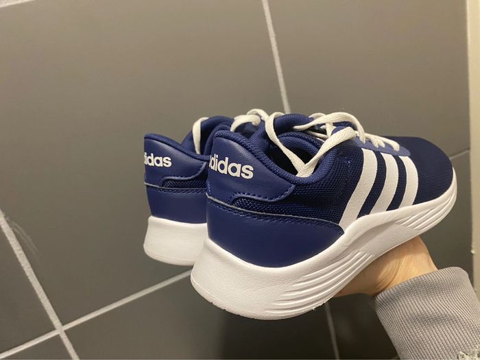 Basket légère taille 35 adidas - photo numéro 2
