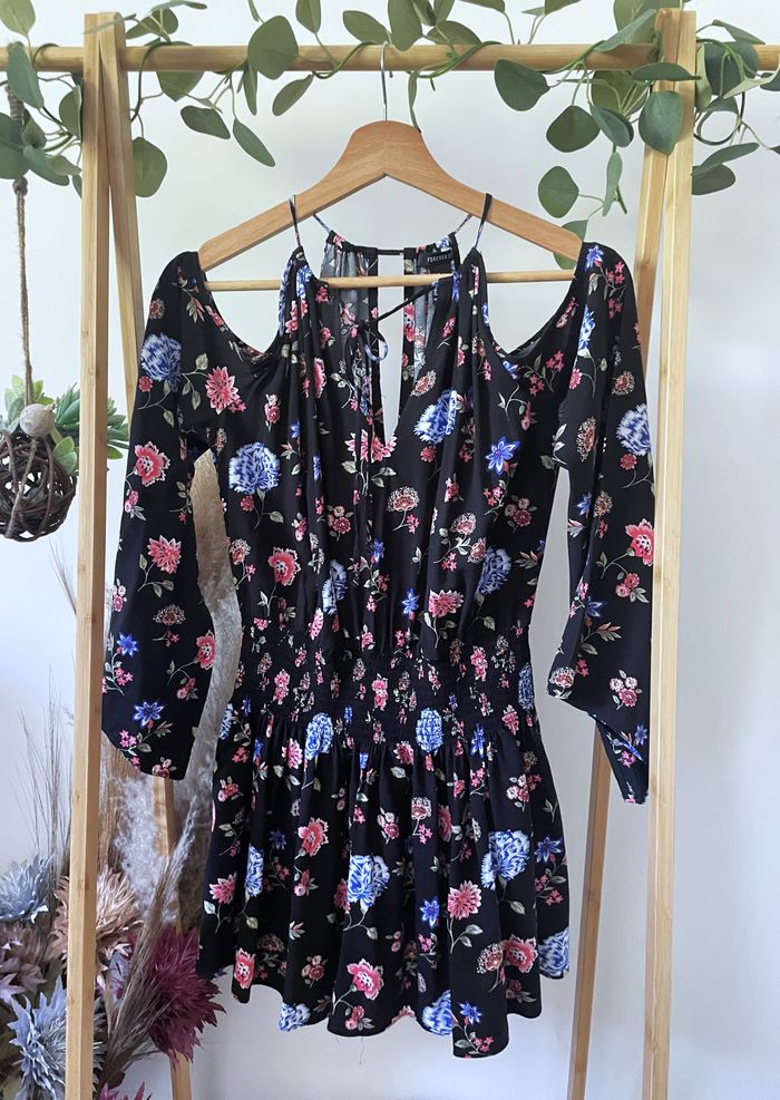 Robe courte Forever 21 S/36 - photo numéro 2