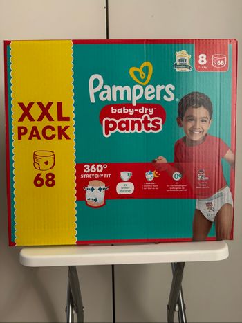68 couches Pampers pants taille 8