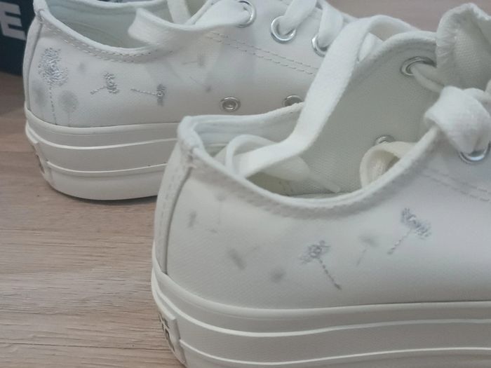 Converse Chuck Taylor All Star Lift Platform Flowers - photo numéro 5