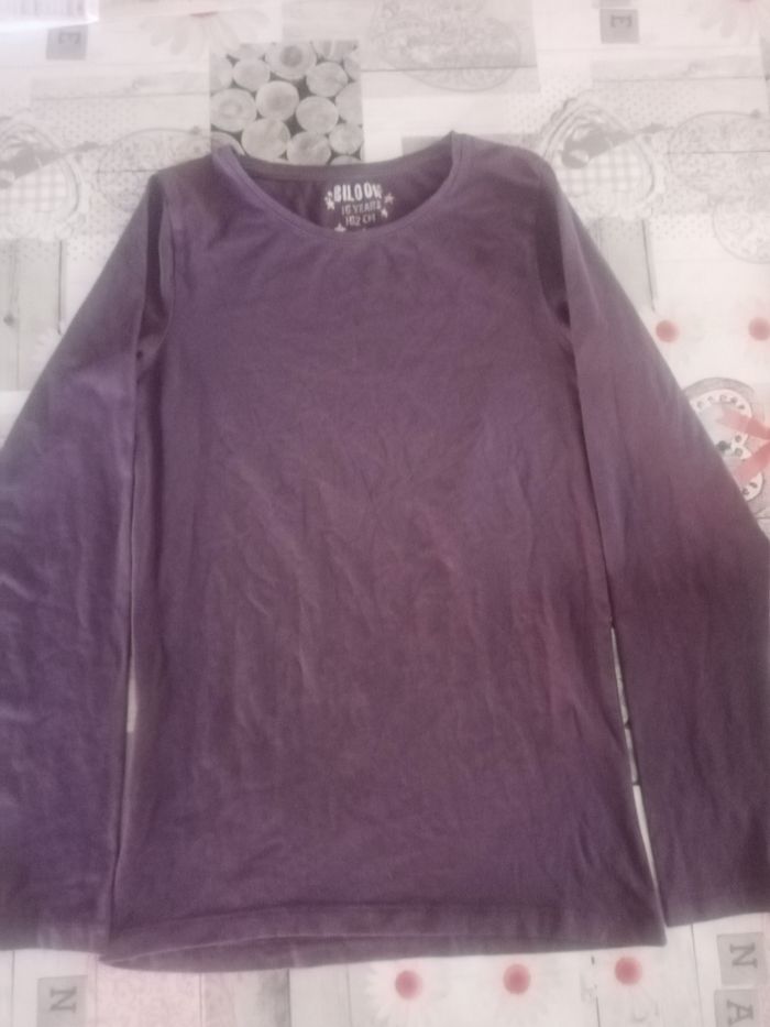 Tee-shirt manche longue fin taille 16ans