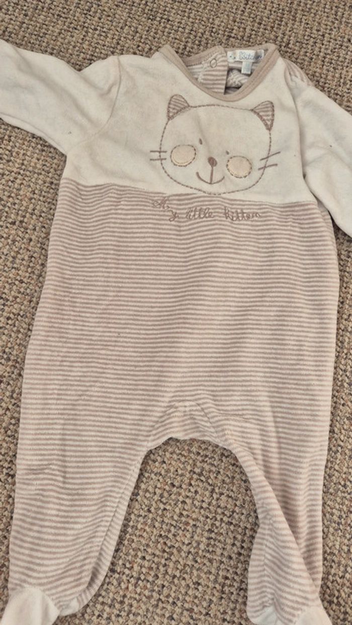 Lot 4 pyjama 6 mois - photo numéro 8