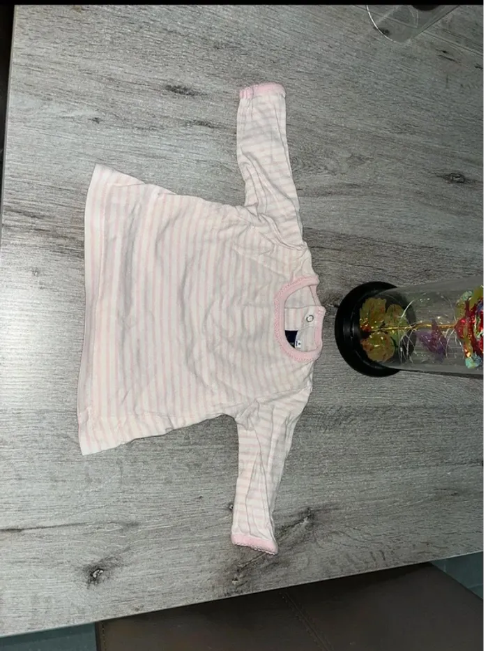 🌟 T-shirt à rayures roses pour enfants 🌟 - photo numéro 2