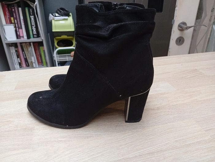 Bottines noires à talons taille 39 - photo numéro 3