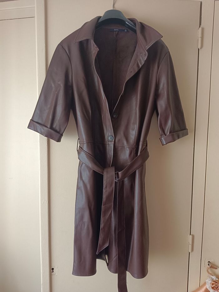 Robe style saharienne skaï bordeaux