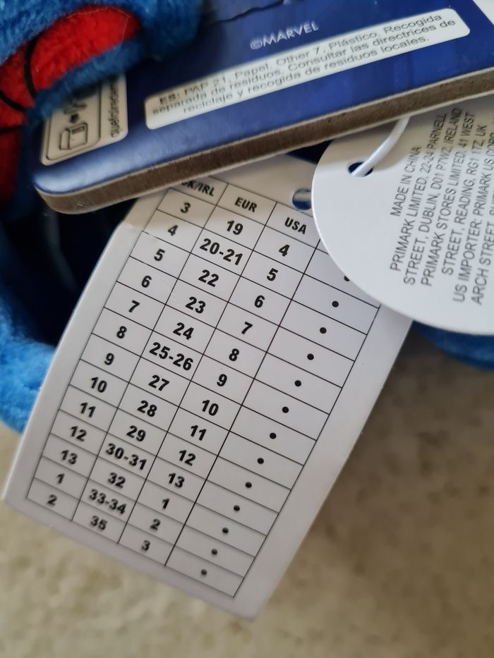 Pantoufle Spiderman pointure 22 neuf - photo numéro 7